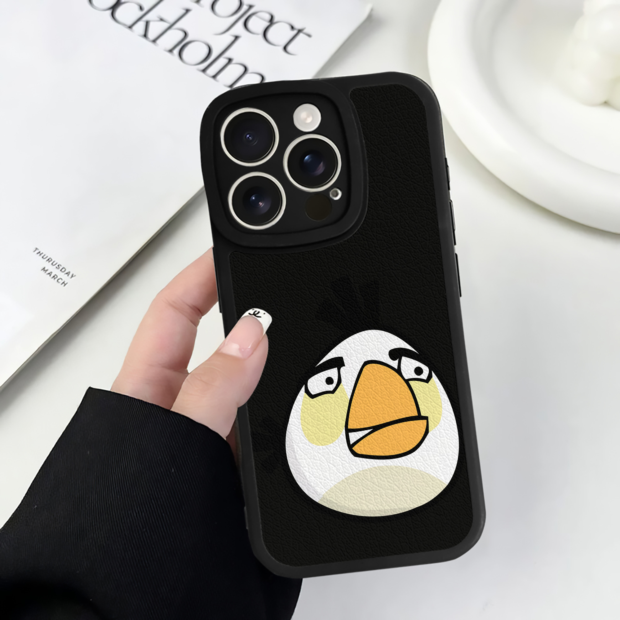 （画像用） Angry Birds アングリーバード 【iPhone 16シリーズ対応】シリコンスマホケース（レザー調） 材質：シリコン